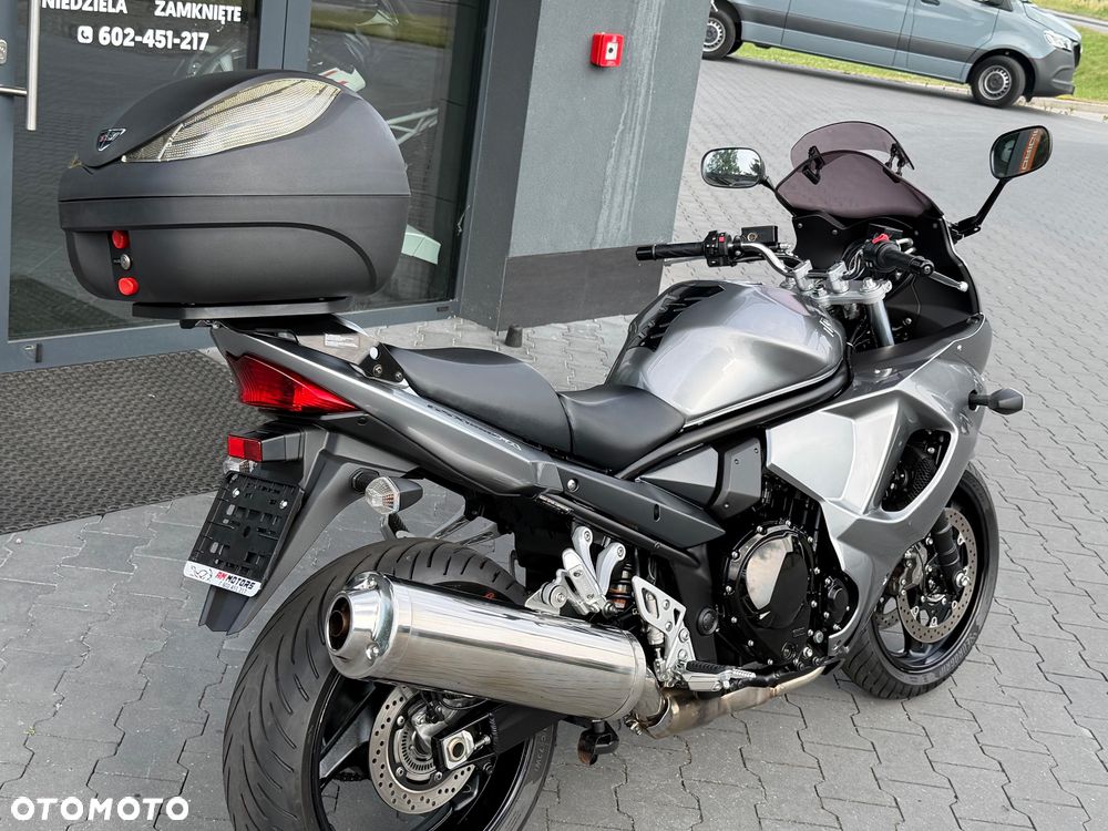 Suzuki GSX - 5