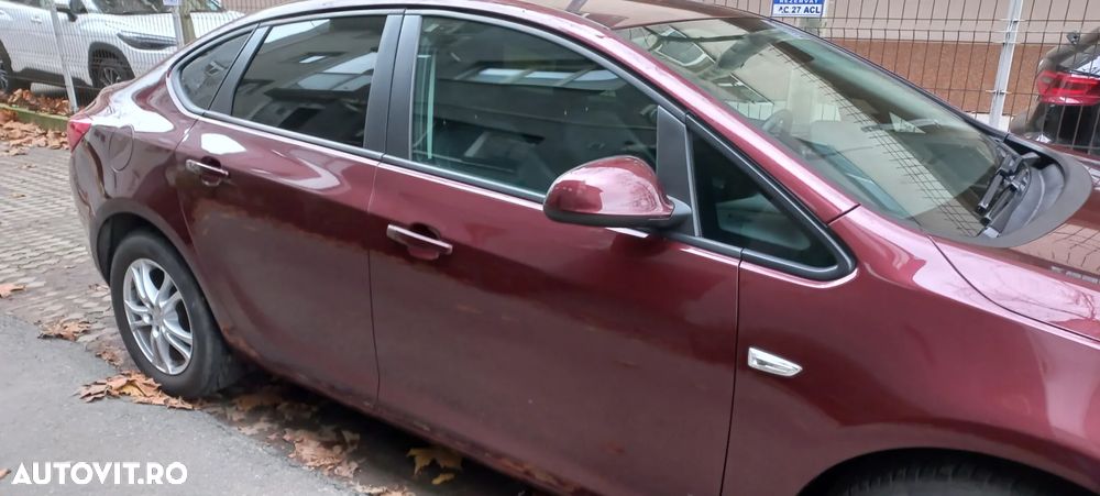 Opel Astra 1.4 ECOTEC Turbo Start/Stop Enjoy - 2