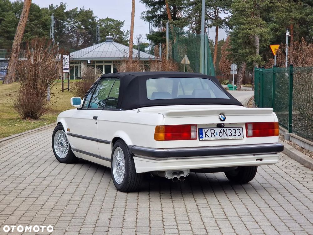 BMW Seria 3 320i - 15
