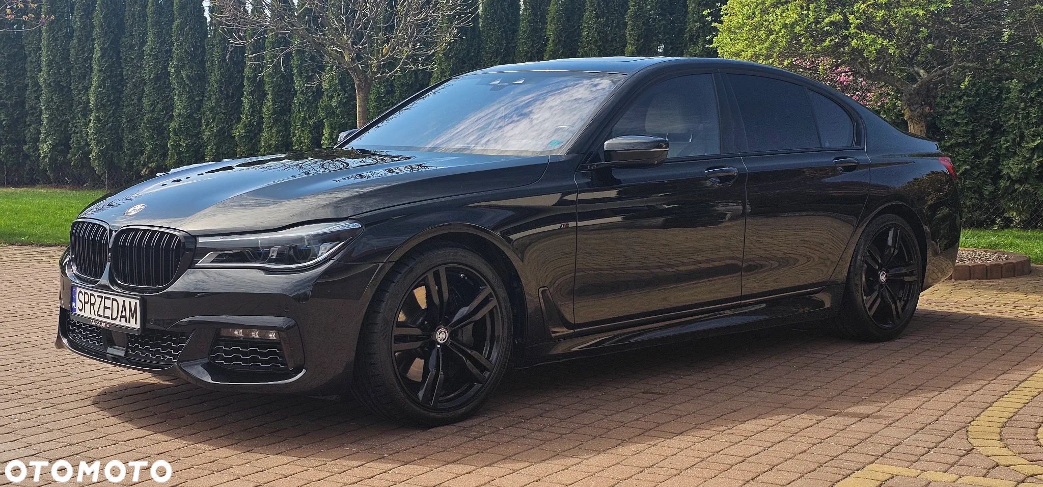 BMW Seria 7 750i xDrive - 1