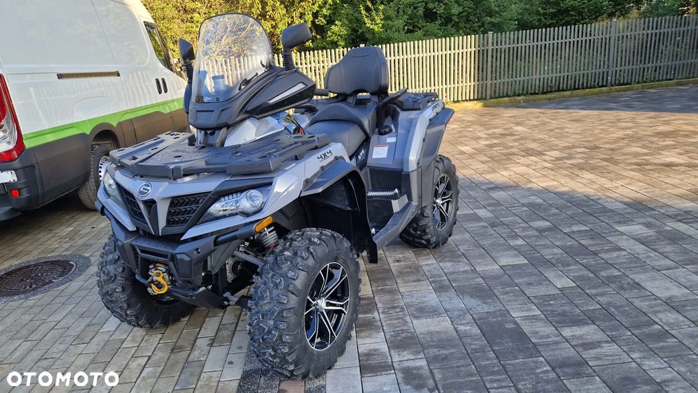 CFMoto CForce - 8
