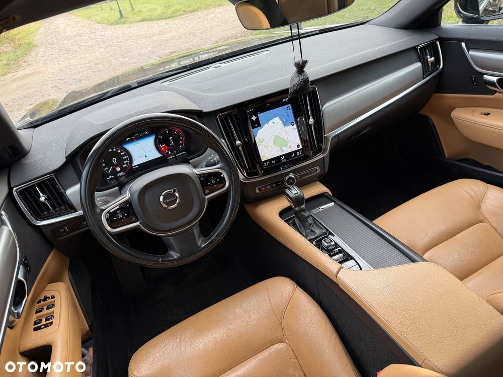 Volvo V90 D4 SCR Momentum Pro - 5