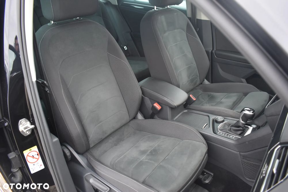 Volkswagen Tiguan 2.0 TSI 4Mot Elegance DSG - 19