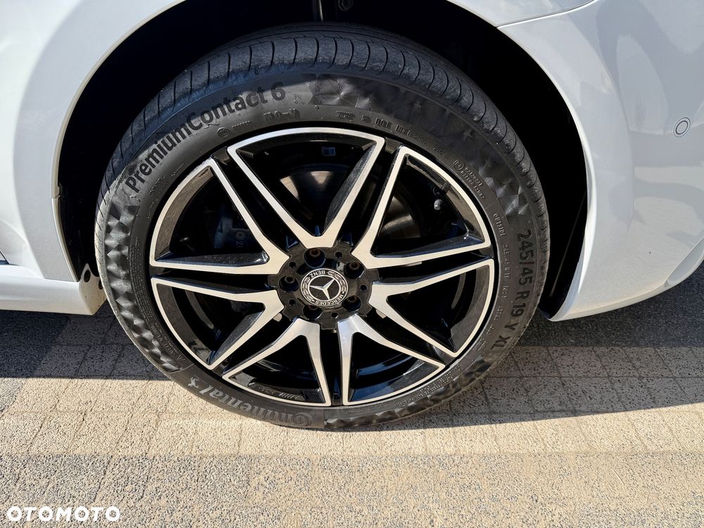 Mercedes-Benz CLS - 12