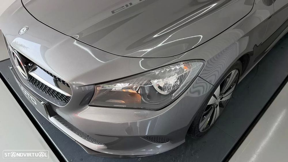 Mercedes-Benz CLA 180 d Shooting Brake Urban - 3