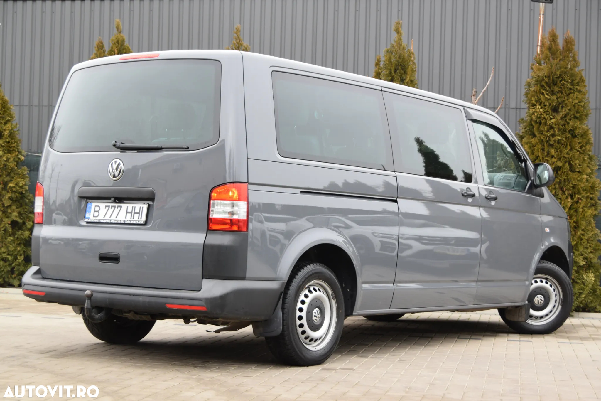 Volkswagen Caravelle - 6