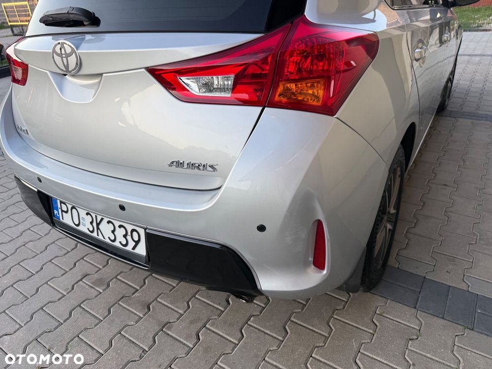 Toyota Auris 1.6 Premium Comfort - 6