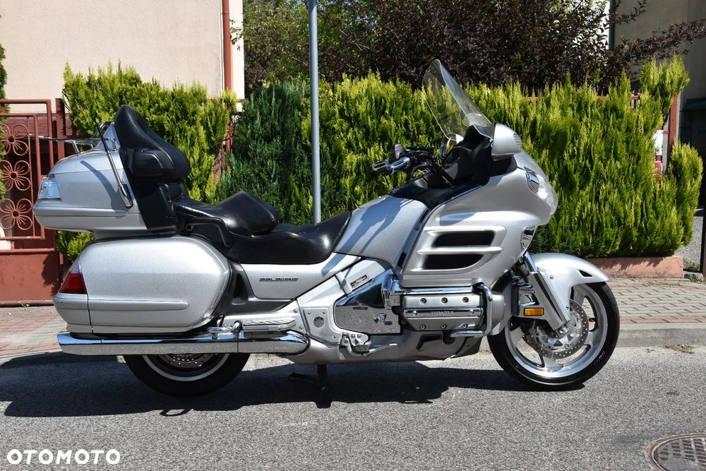 Honda GL - 4