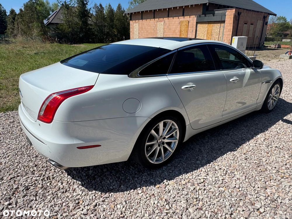 Jaguar XJ - 5