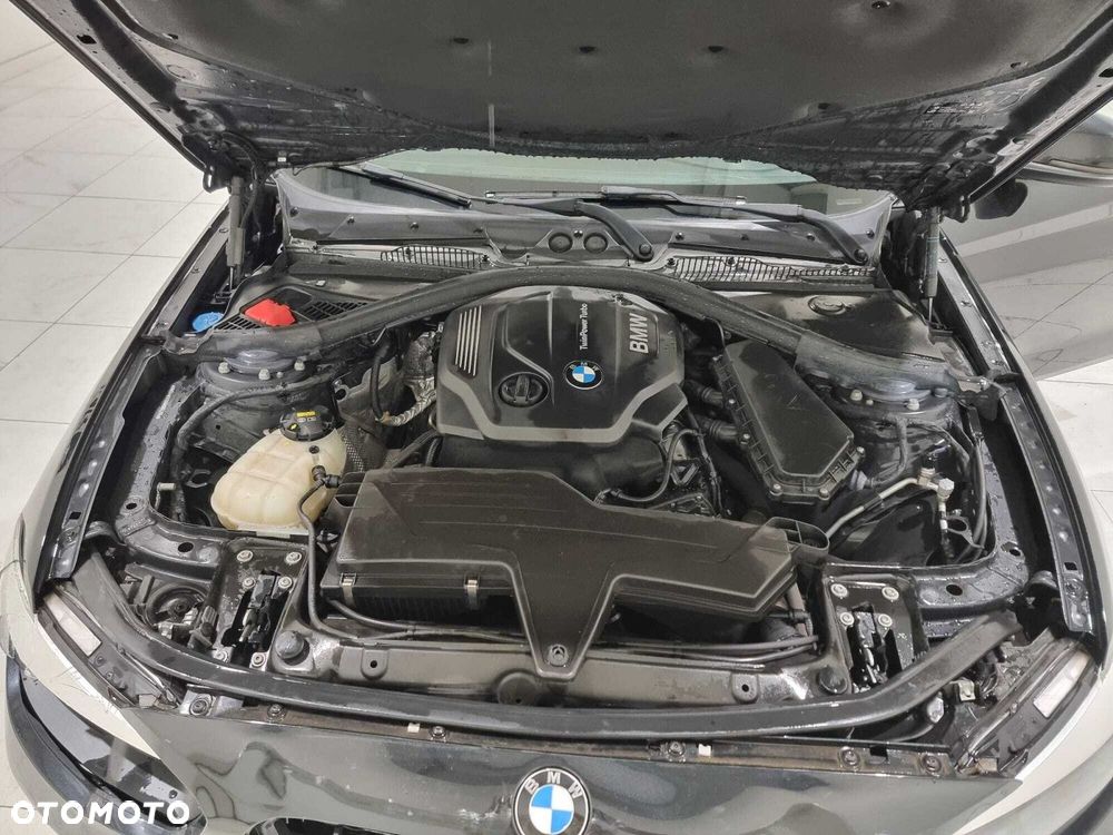 BMW Seria 1 - 17