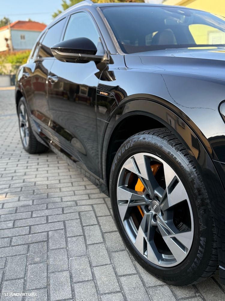 Audi e-tron - 10
