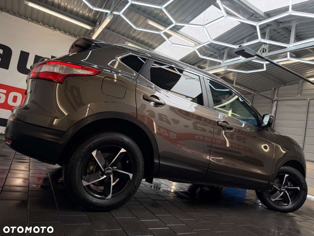 Nissan Qashqai - 15
