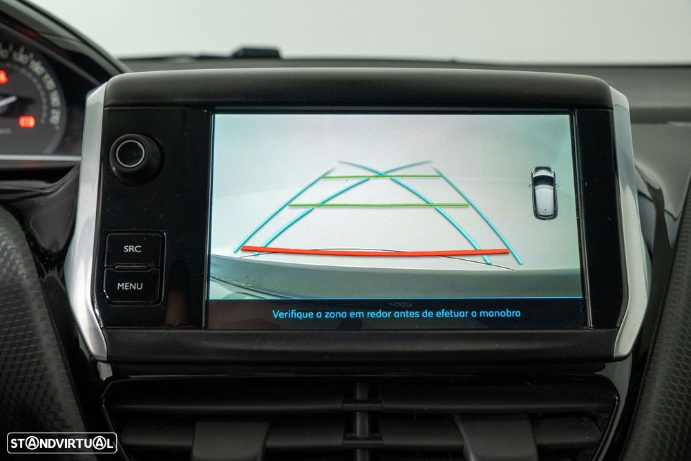 Peugeot 208 1.2 PureTech Style - 32