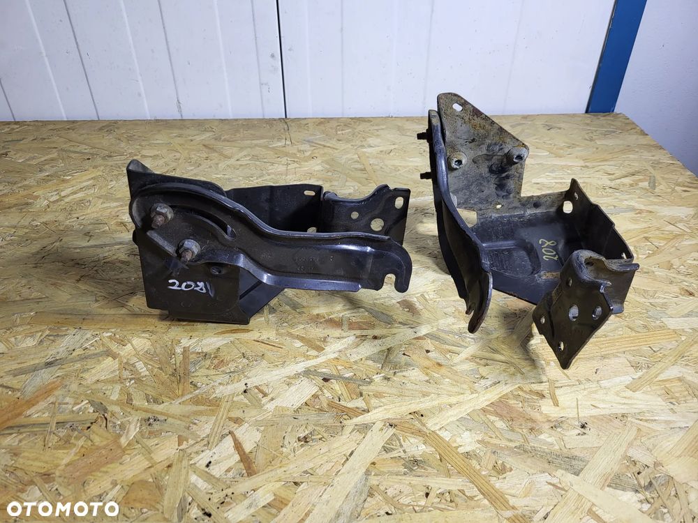 Mocowanie pompy ABS Peugeot 208 - 1