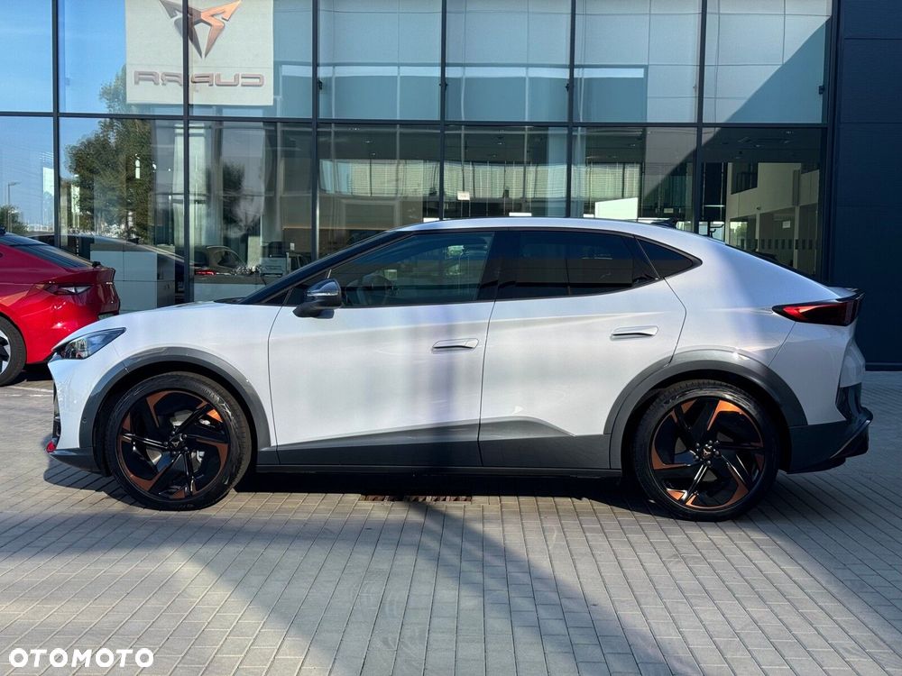 Cupra Tavascan - 10