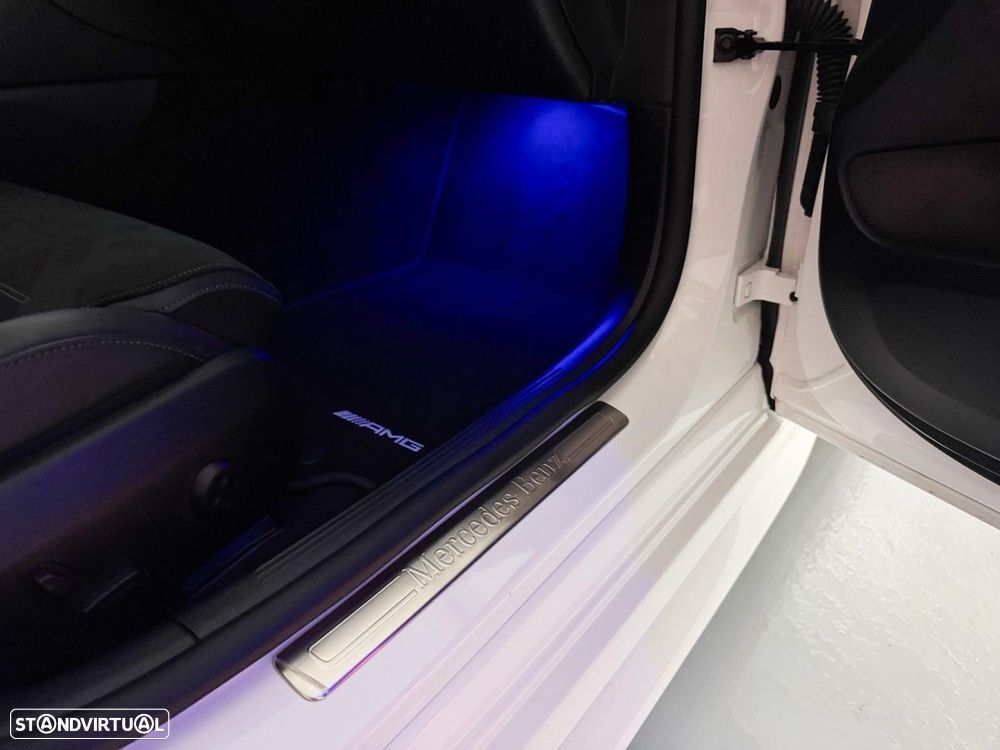 Mercedes-Benz C 200 AMG Line - 12