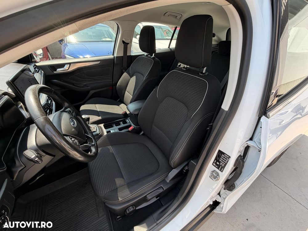 Ford Focus 1.0 EcoBoost MHEV Titanium X - 16
