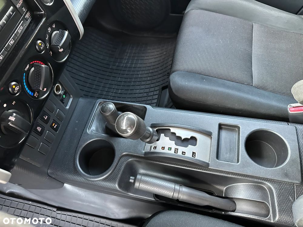 Toyota FJ Cruiser 4.0 4x4 - 26
