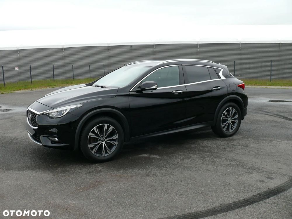Infiniti QX30 - 2