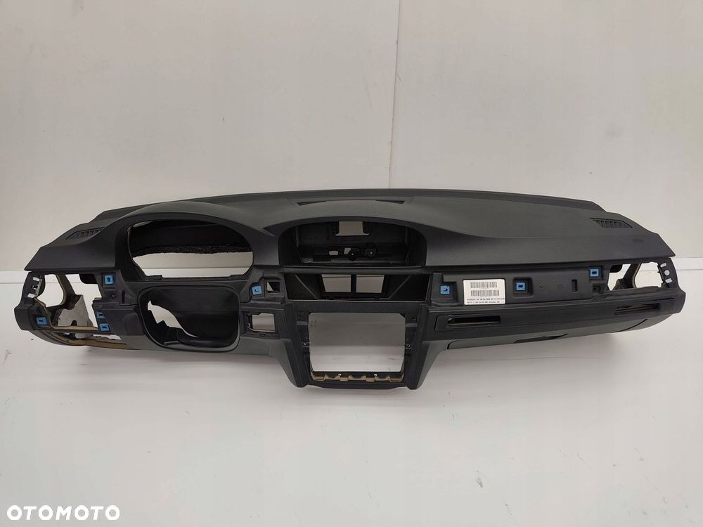 BMW E90 E91 DESKA KONSOLA NAVI KUBKI EUROPA - 1