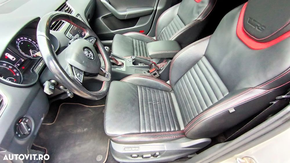 Skoda Octavia 2.0 TDI DSG 4X4 RS - 11