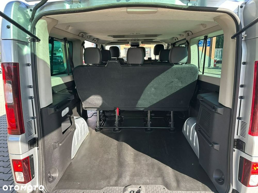Renault Trafic - 13