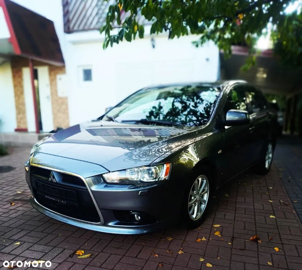 Mitsubishi Lancer - 8