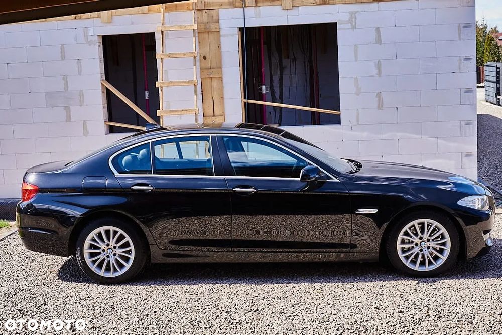 BMW Seria 5 530d xDrive - 2
