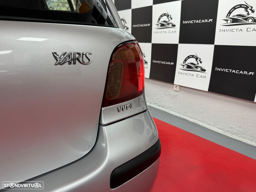 Toyota Yaris 1.0 Sol - 12