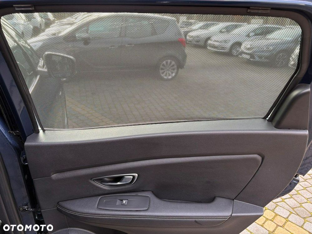 Renault Grand Scenic - 19