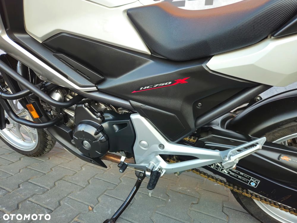 Honda NC - 17