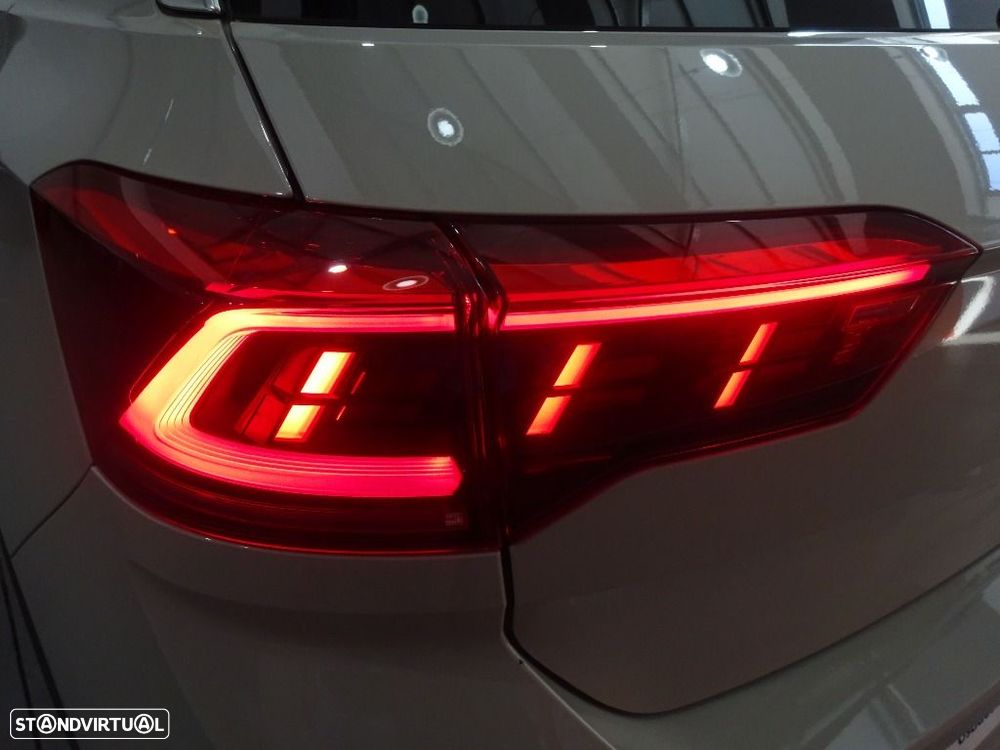 VW T-Roc 1.5 TSI R-Line DSG - 39