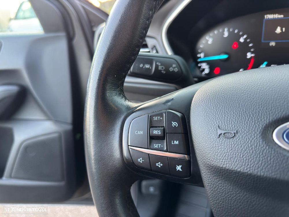 Ford Focus SW 1.5 TDCi EcoBlue Titanium - 14