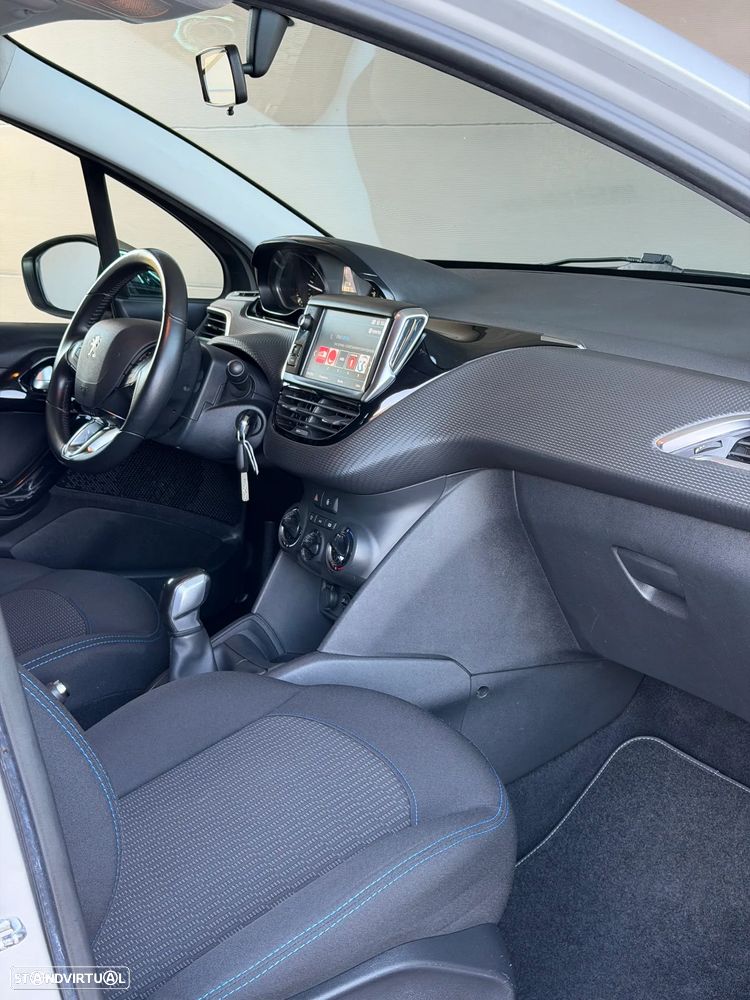 Peugeot 208 1.6 BlueHDi Style - 3