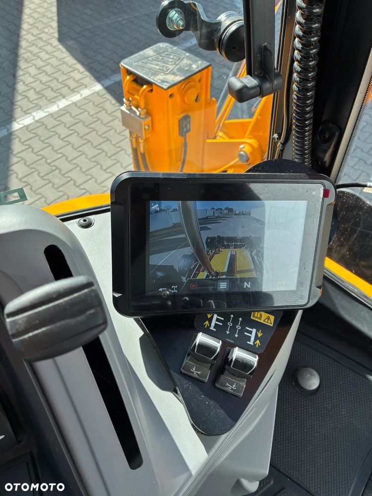 JCB 4CX PRO AEC POWERSLIDE - 14