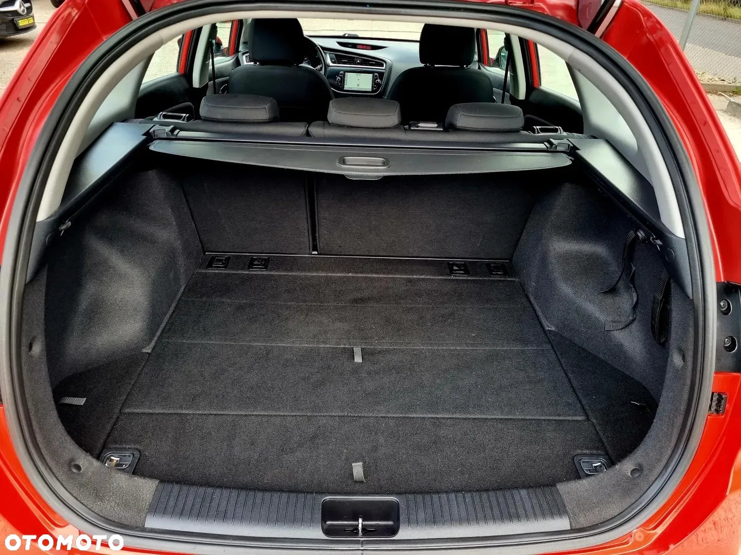 Kia Ceed 1.4 L - 14