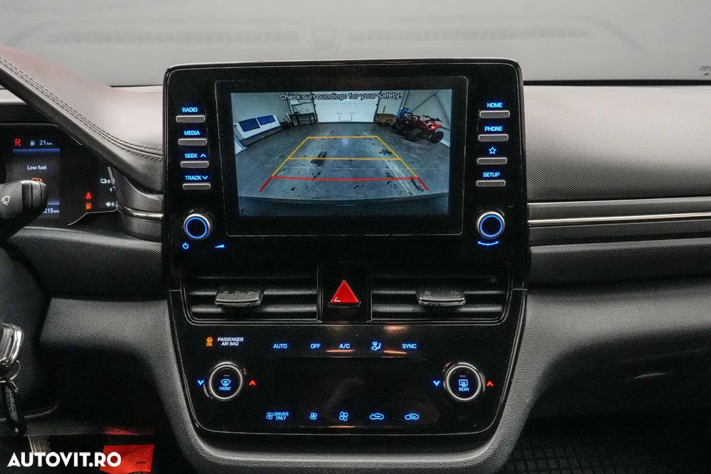 Hyundai IONIQ 1.6 GDI Premium - 19