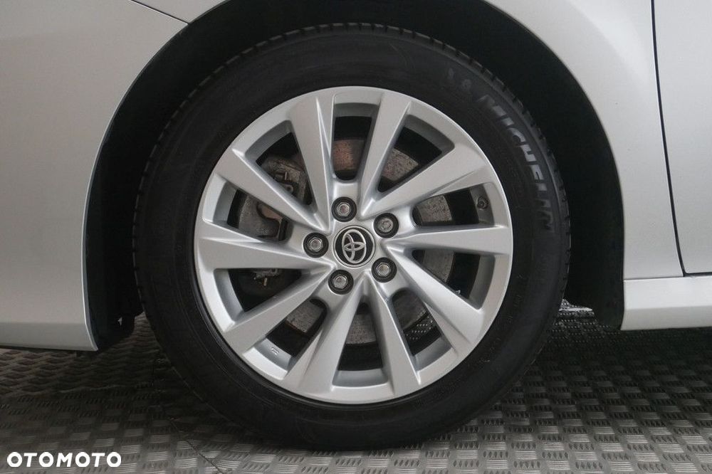 Toyota Camry 2.5 Hybrid Comfort CVT - 14