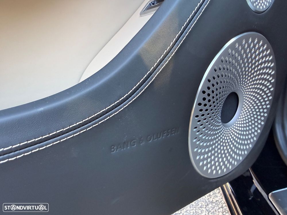 Bentley Continental V8 Azure - 15