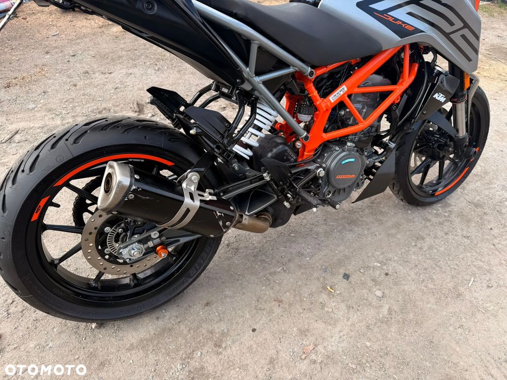 KTM Duke - 13