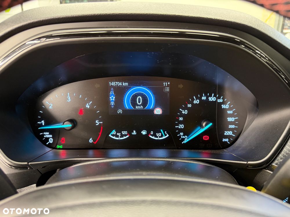 Ford Focus 1.5 EcoBlue Start-Stopp-System ST-LINE - 28
