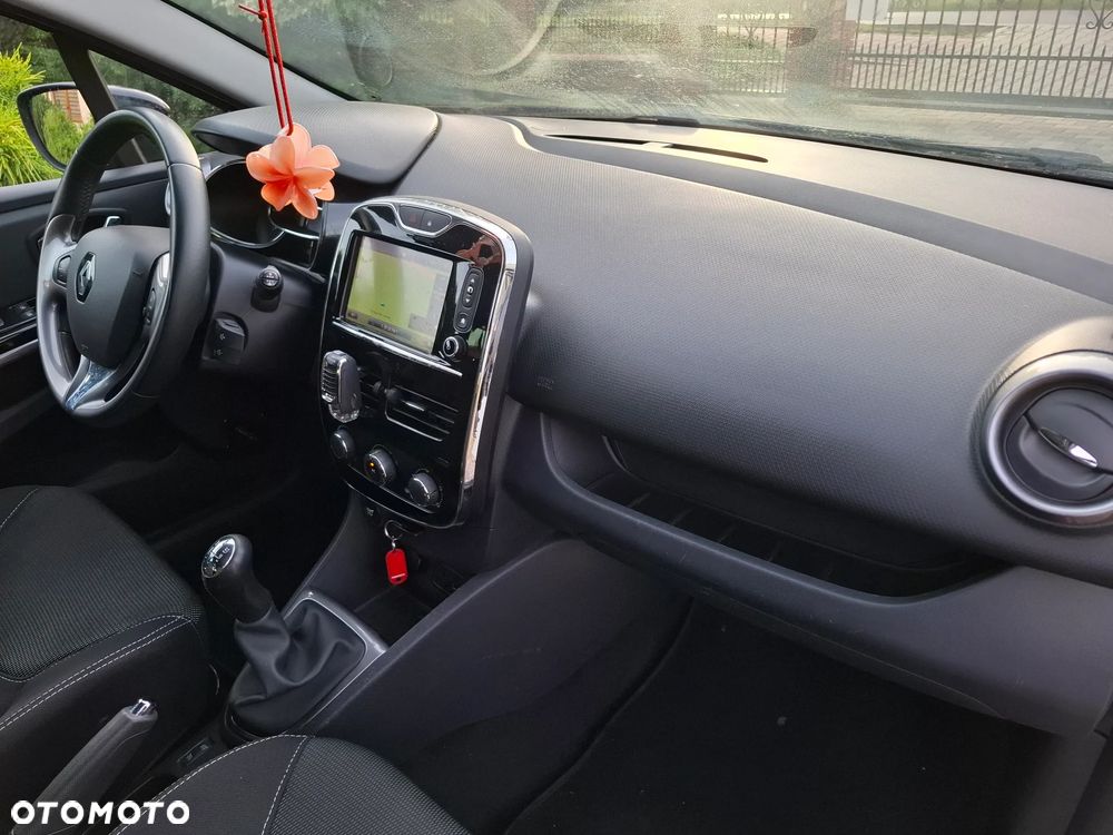 Renault Clio - 12