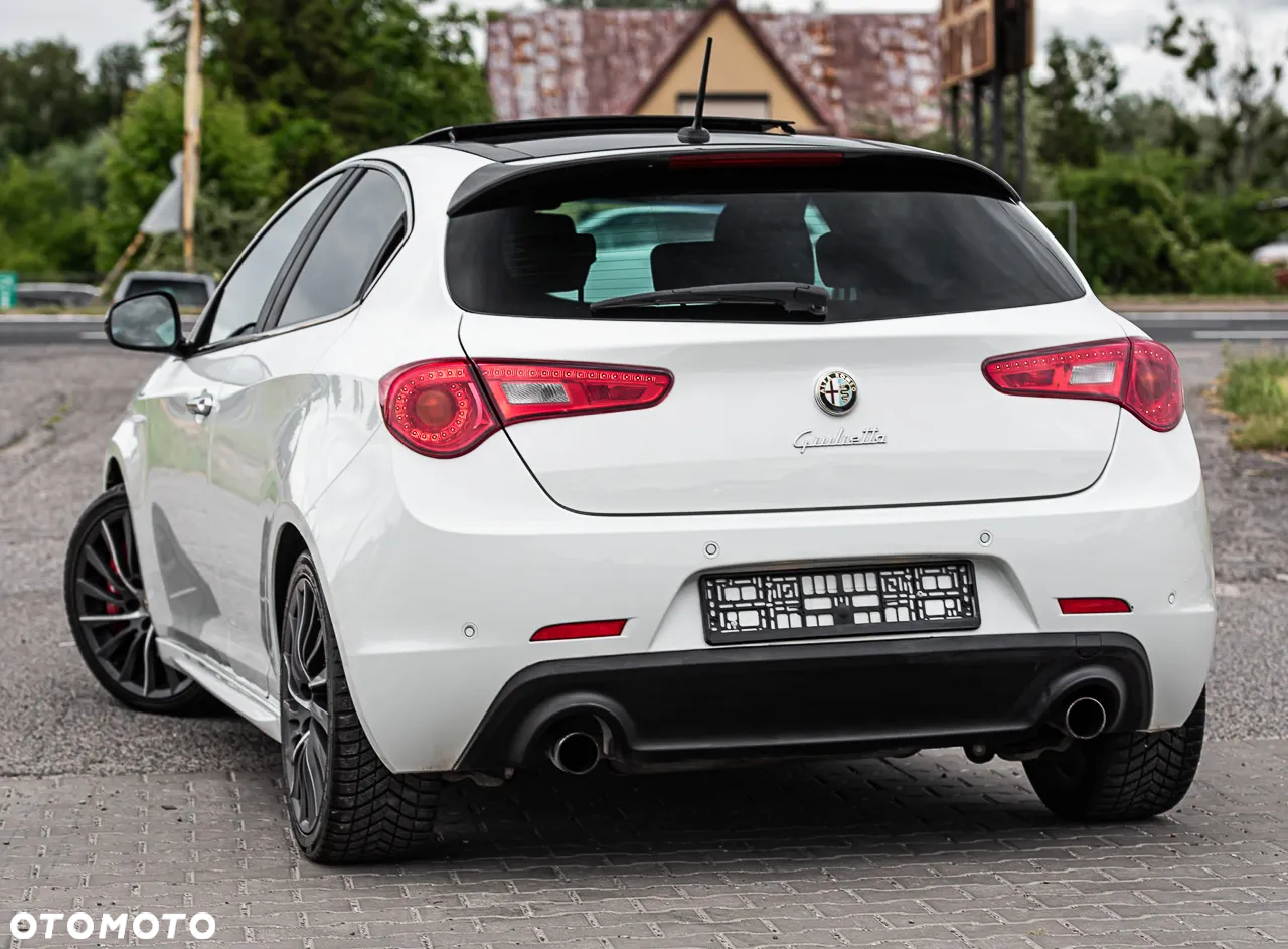 Alfa Romeo Giulietta 1750 TBi Quadrifoglio Verde - 8