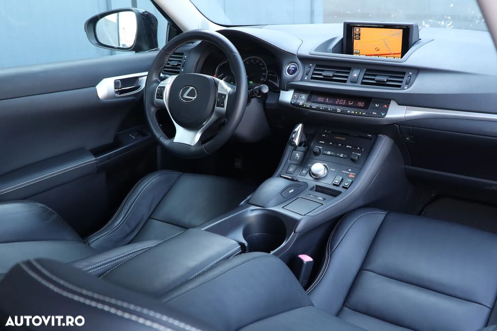 Lexus CT Standard - 17