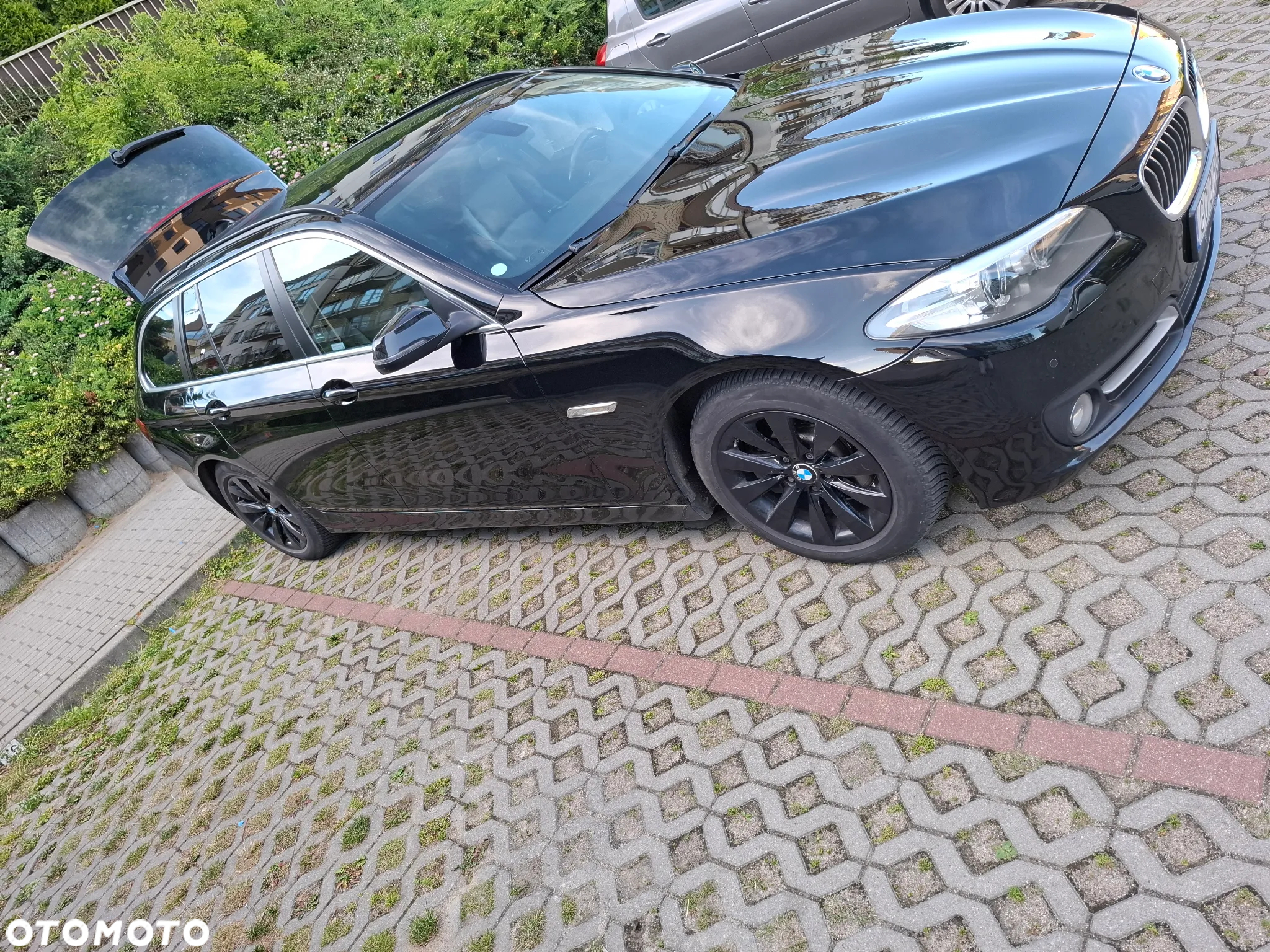 BMW Seria 5 520d xDrive Touring - 8