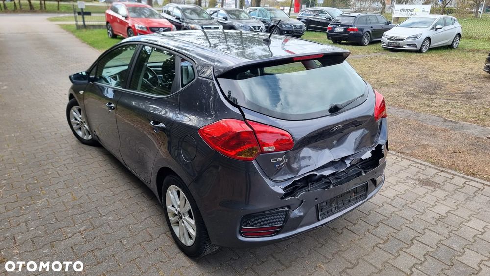 Kia Ceed 1.4 Smart Plus - 19
