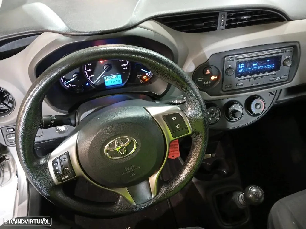 Toyota Yaris 1.4 D-4D ACtive+AC - 10