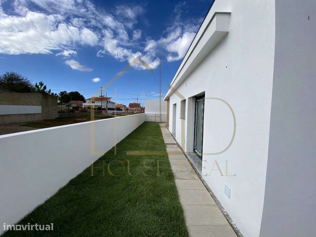 Moradia Térrea Isolada T3 | O Refúgio Perfeito de Tranquilidade e P... - Grande imagem: 3/22