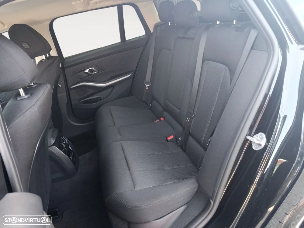 BMW 320 e Auto - 14