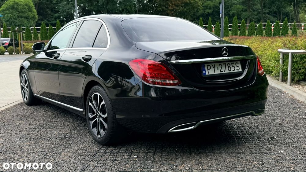 Mercedes-Benz Klasa C 180 7G-TRONIC - 13